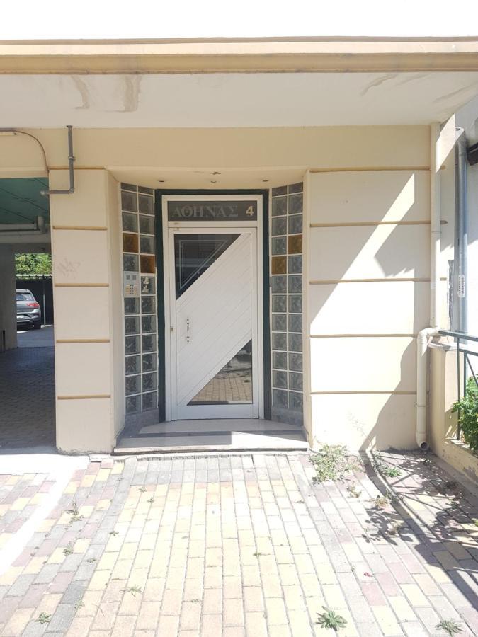 Nn Larisa Deluxe Apartment Εξωτερικό φωτογραφία